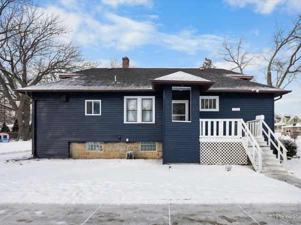 140 S Hudson Street, Westmont, IL 60559