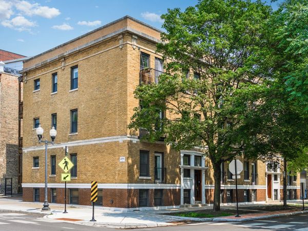 1958 W Byron Street, Unit 2, Chicago, IL 60613