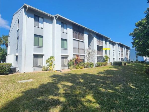 9570 Green Cypress LN, Unit 15-G2, FORT MYERS, FL 33905