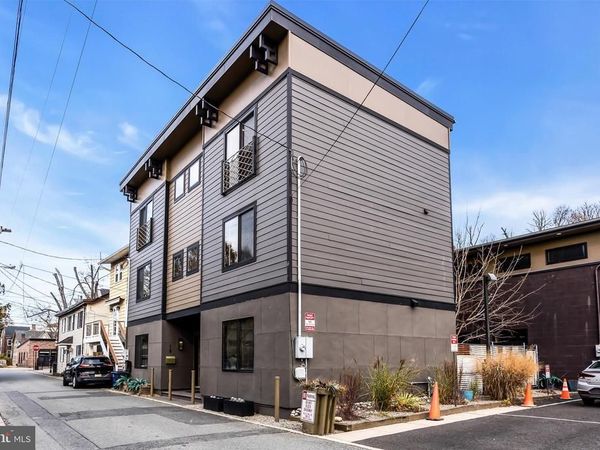 10 MCCREADY ALLEY , LAMBERTVILLE, NJ 08530