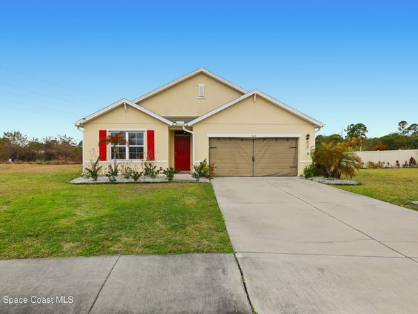 349 Guinevere Drive SW, Palm Bay, FL 32908