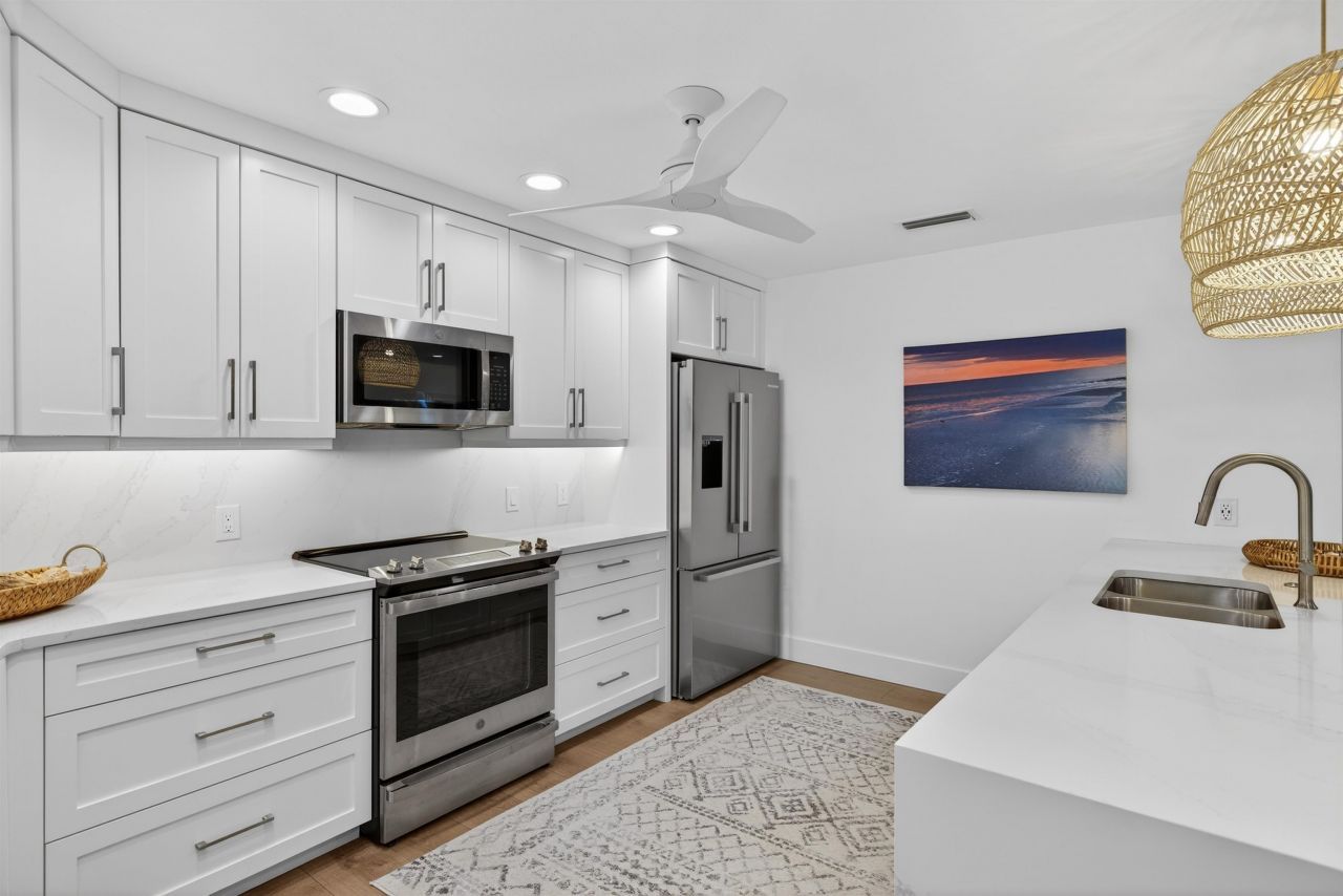 1103 Captains Walk St, Sanibel, FL 33957 Photo