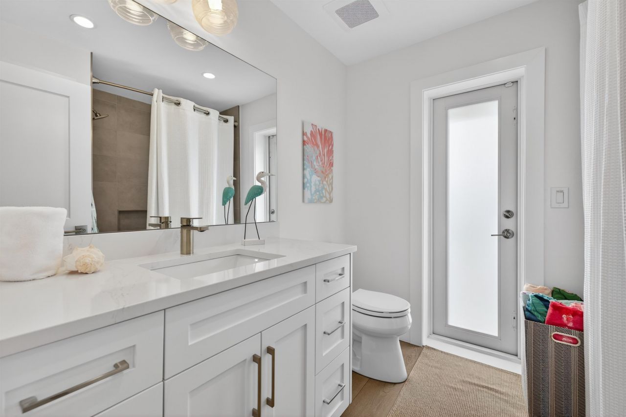 1103 Captains Walk St, Sanibel, FL 33957 Photo