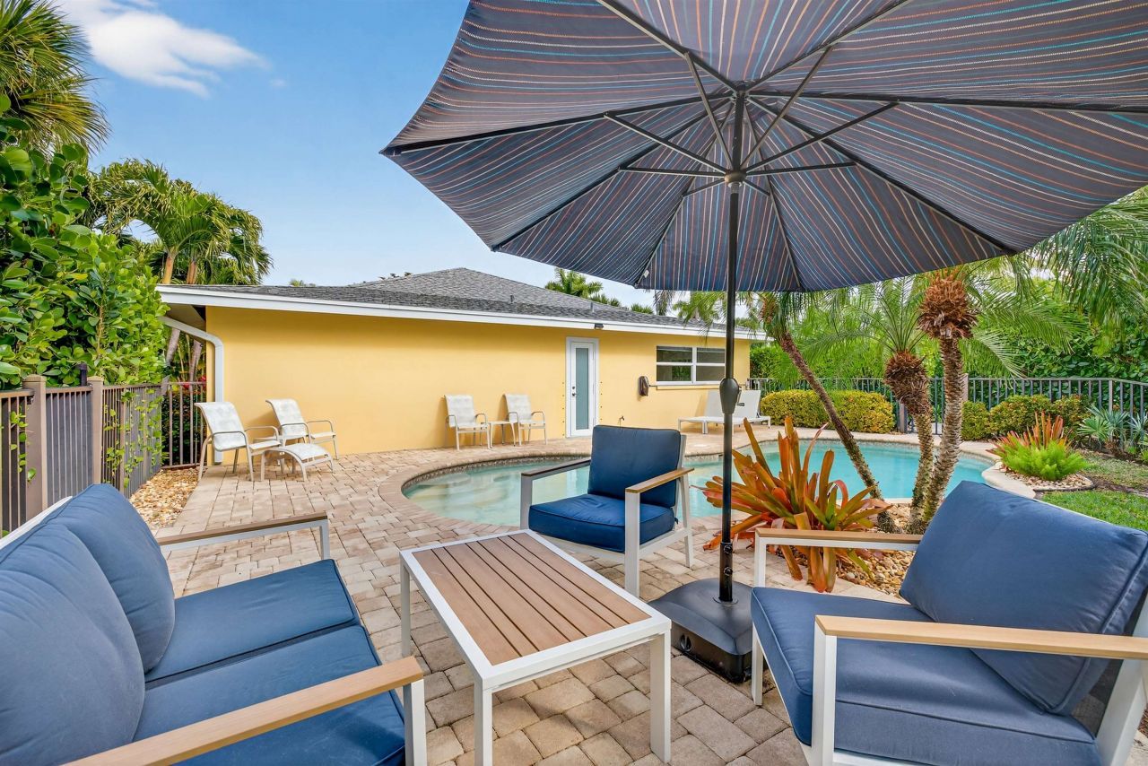 1103 Captains Walk St, Sanibel, FL 33957 Photo