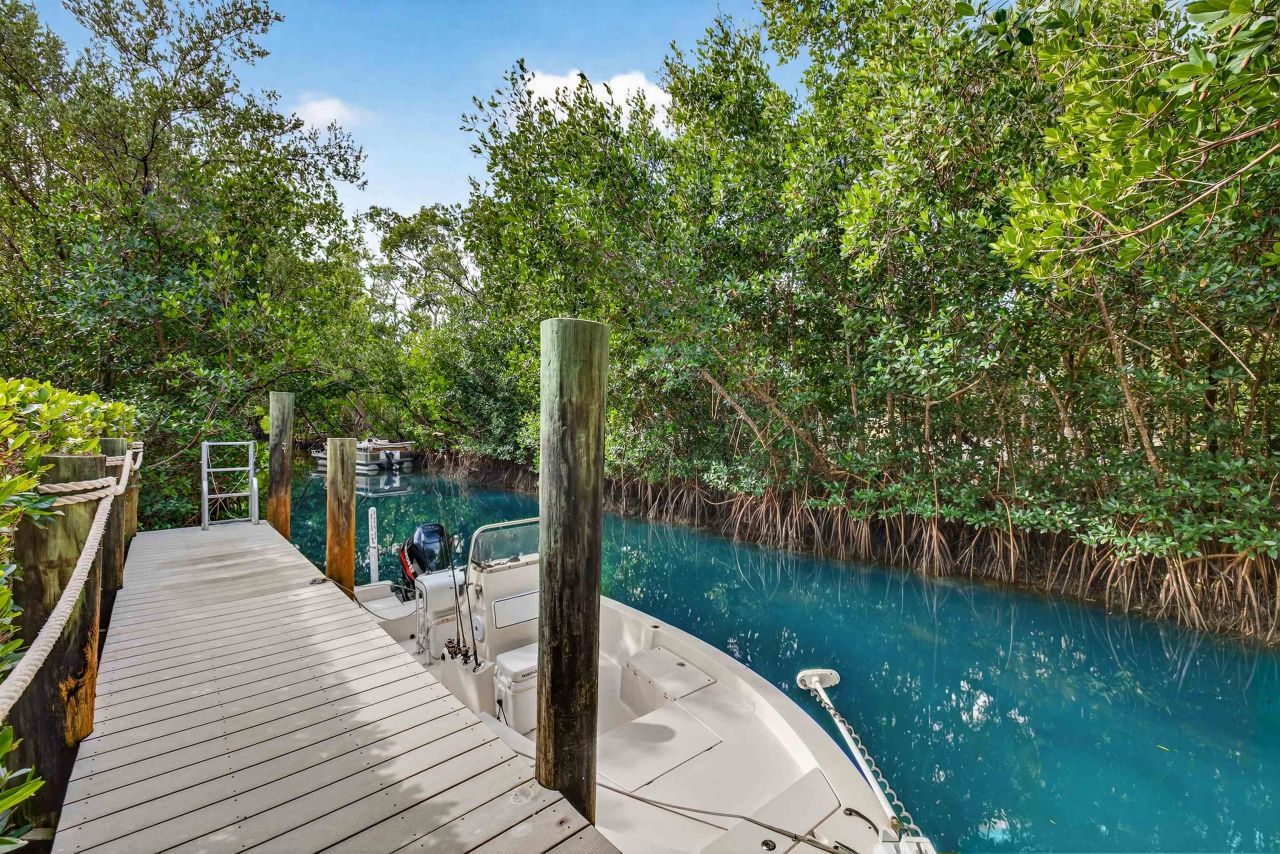 1103 Captains Walk St, Sanibel, FL 33957 Photo