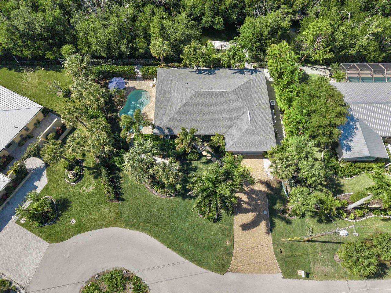 1103 Captains Walk St, Sanibel, FL 33957 Photo