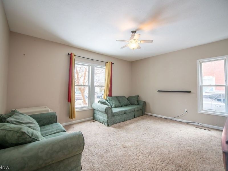 127 8th Street NE, New Philadelphia, OH 44663 Photo 7