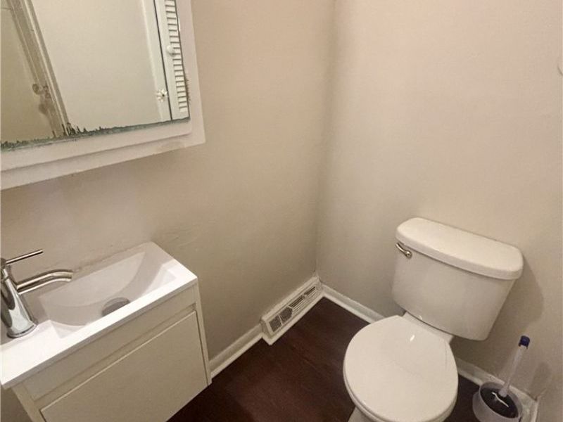 51 Oakdale Avenue, Unit 2, Akron, OH 44302 Photo 5