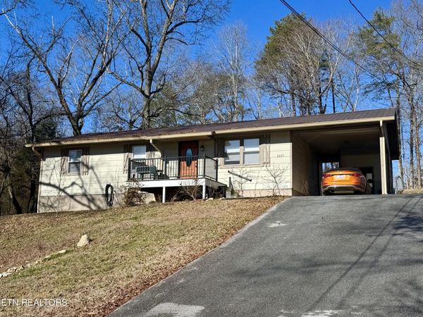 2237 Walnut Grove Church Rd, Dayton, TN 37321