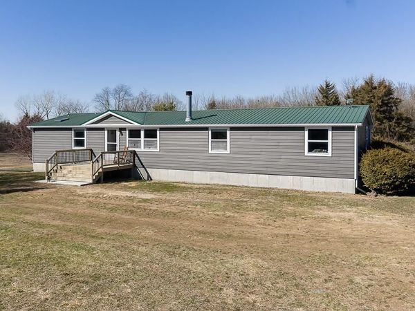 39010 Lonestar Road, Fontana, KS 66026