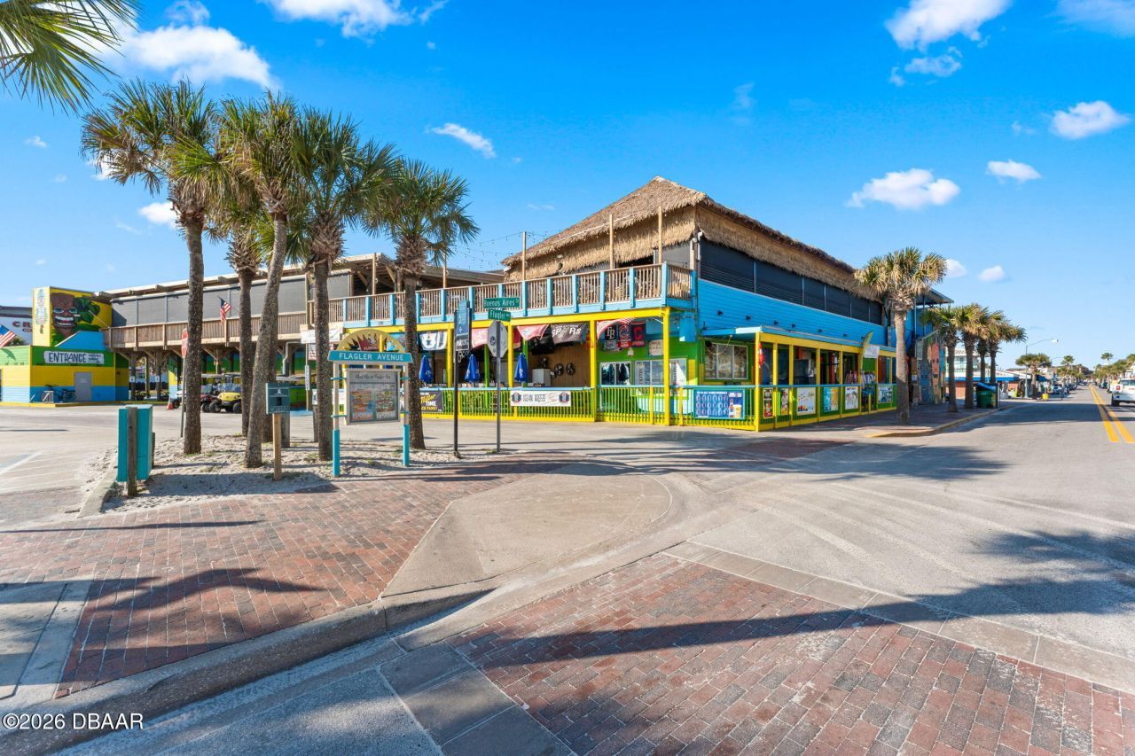 101 N Pine Street, Unit 2, New Smyrna Beach, FL 32169 Photo