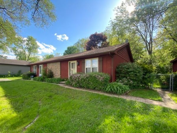 505 Woodland Avenue, Wauconda, IL 60084