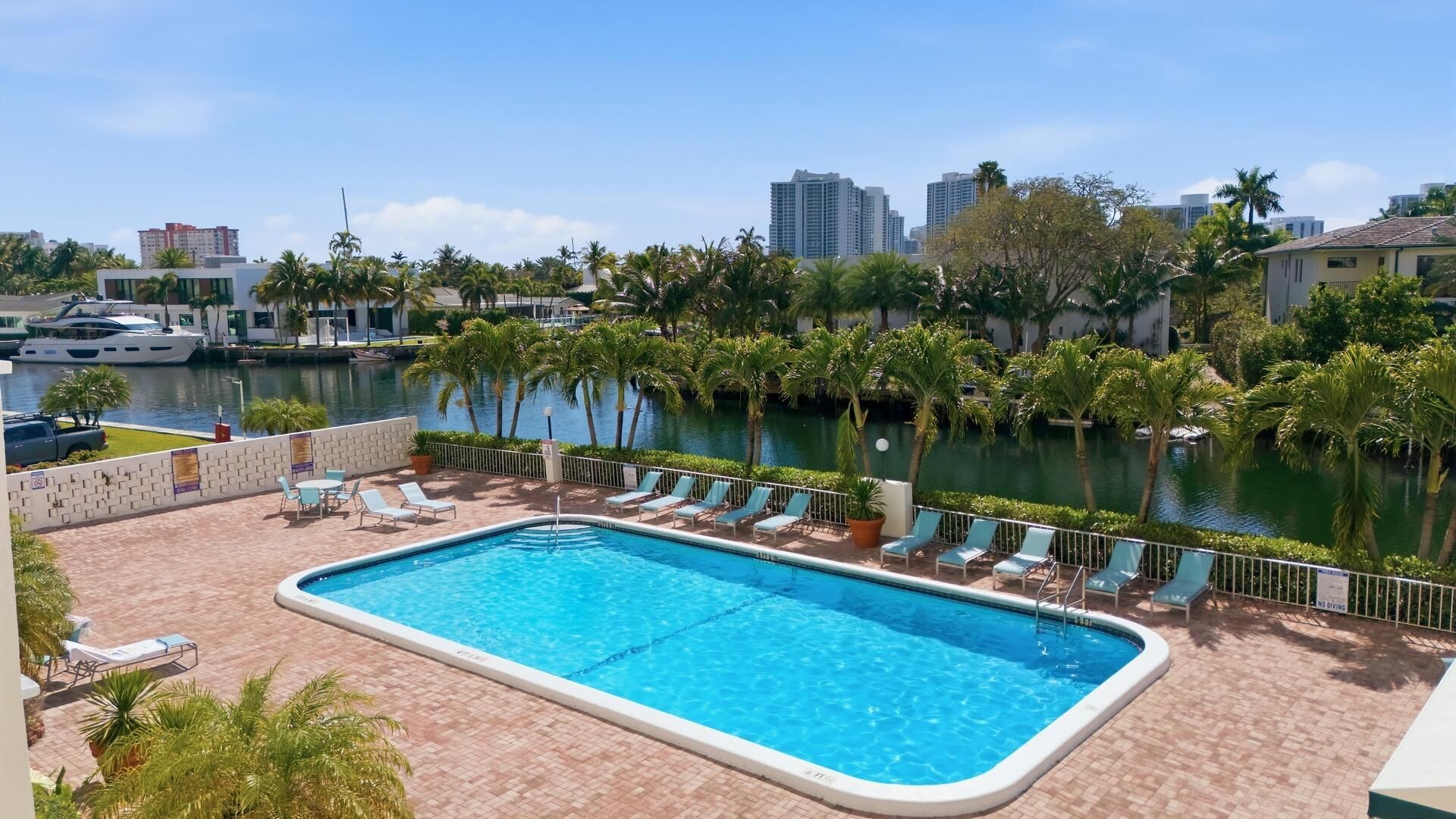 401 Golden Isles Drive, Unit 1009, Hallandale Beach, FL 33009 Photo