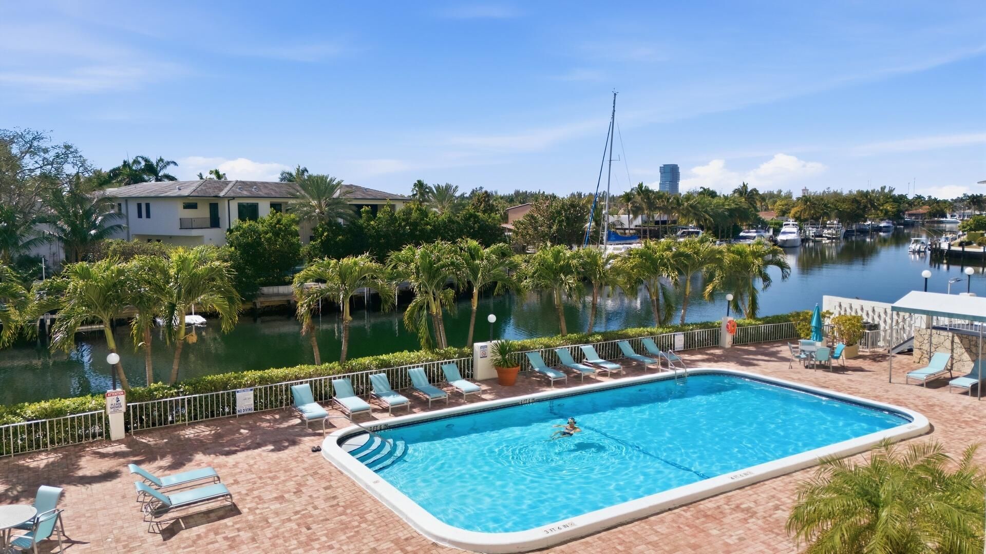 401 Golden Isles Drive, Unit 1009, Hallandale Beach, FL 33009 Photo