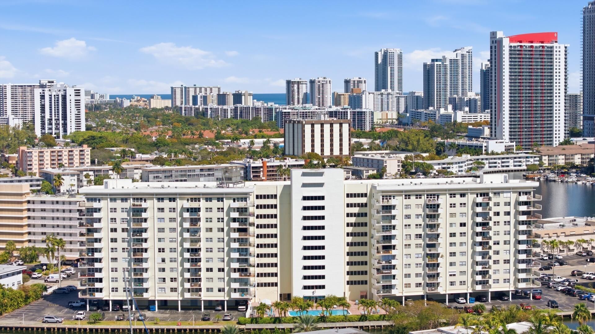 401 Golden Isles Drive, Unit 1009, Hallandale Beach, FL 33009 Photo