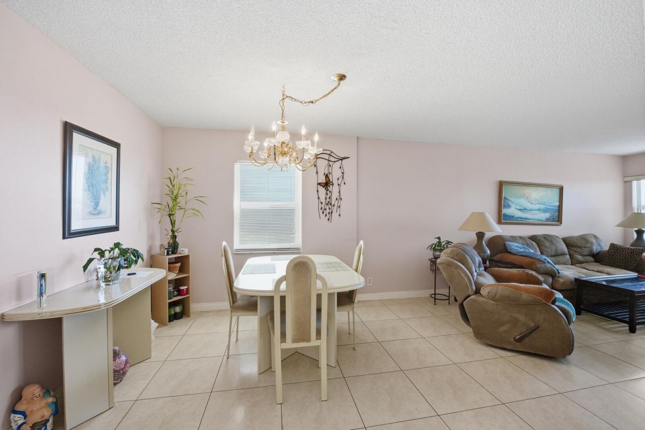401 Golden Isles Drive, Unit 1009, Hallandale Beach, FL 33009 Photo