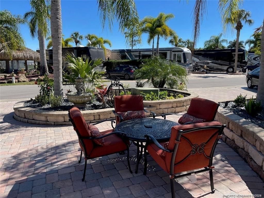 372 NW Foursome Lane, Port Saint Lucie, FL 34986 Photo