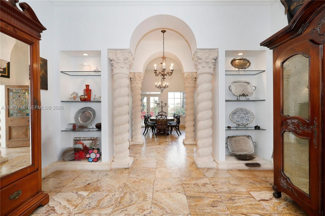 1755 SW 10th St, Miami, FL 33135 Photo