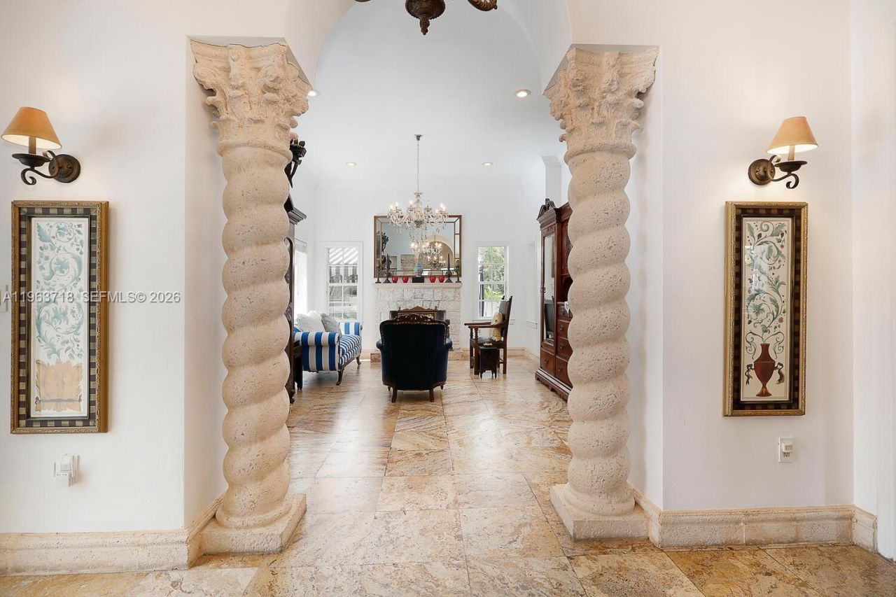 1755 SW 10th St, Miami, FL 33135 Photo