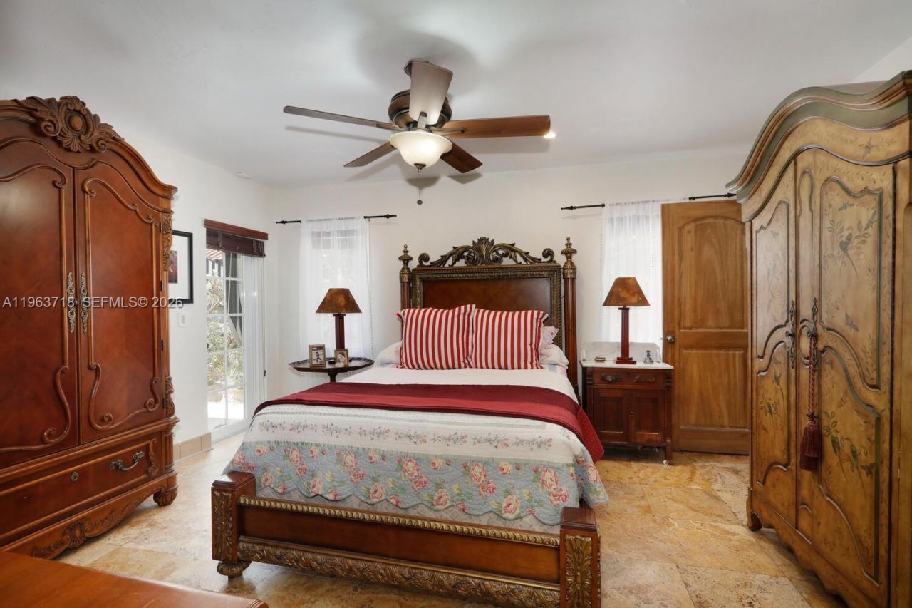 1755 SW 10th St, Miami, FL 33135 Photo