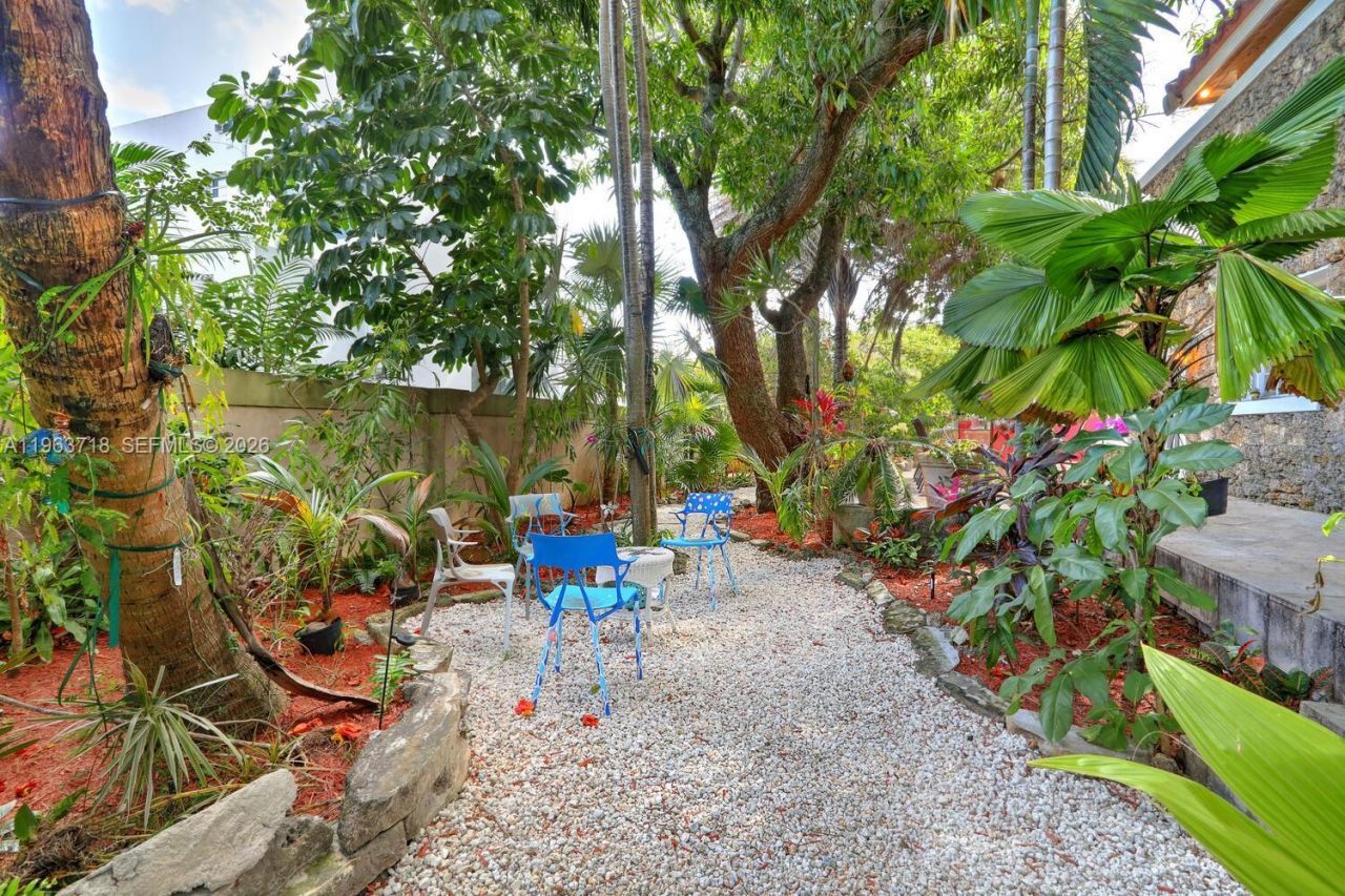 1755 SW 10th St, Miami, FL 33135 Photo