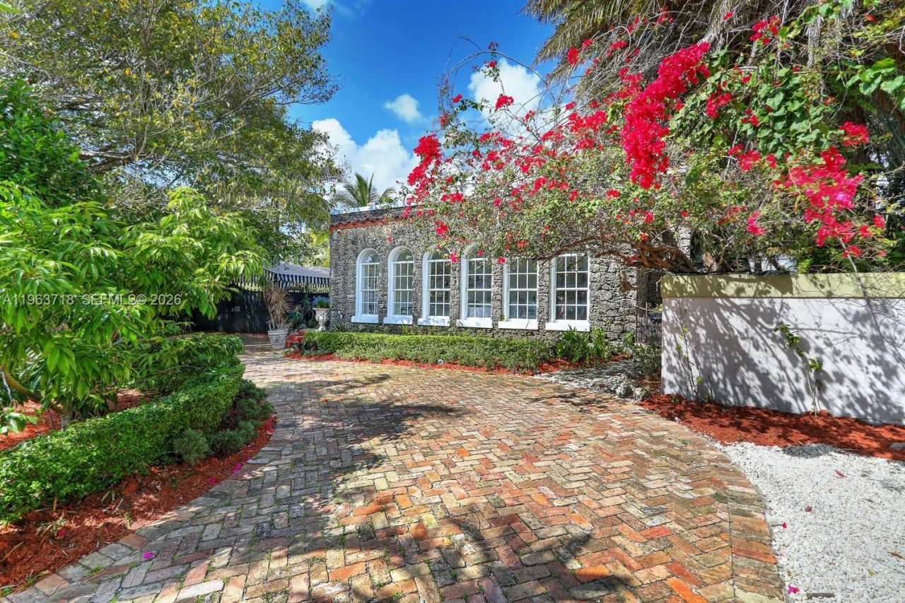 1755 SW 10th St, Miami, FL 33135 Photo