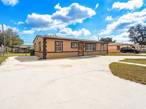 16025 NW 29th Ave , Miami Gardens, FL 33054