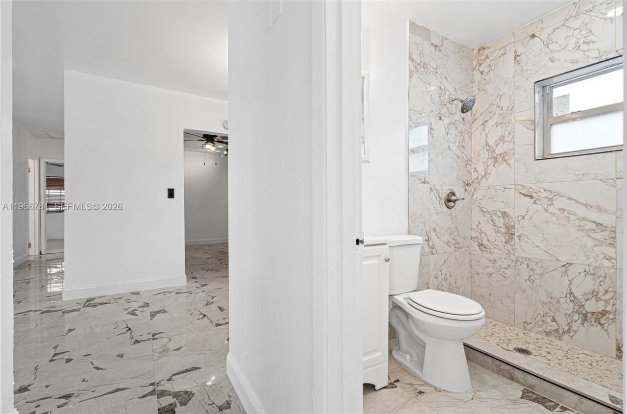 16025 NW 29th Ave , Miami Gardens, FL 33054 Photo