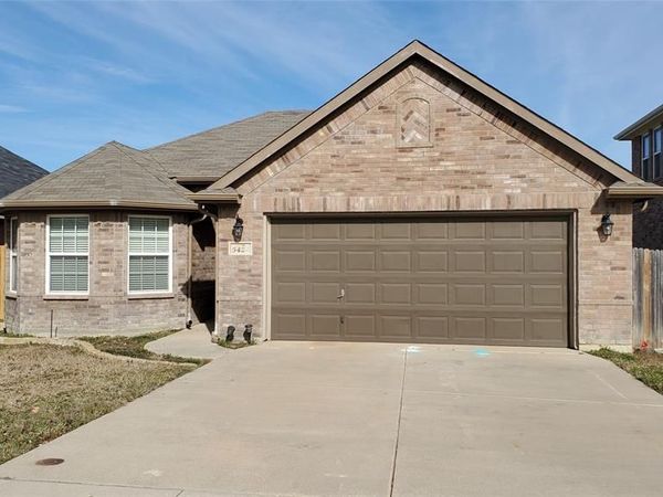 5424 Creek Hill Lane, Fort Worth, TX 76179