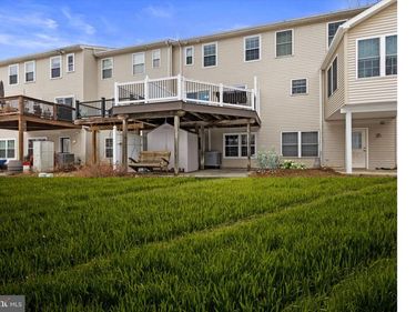 804 YORKVIEW DRIVE, MECHANICSBURG, PA 17055