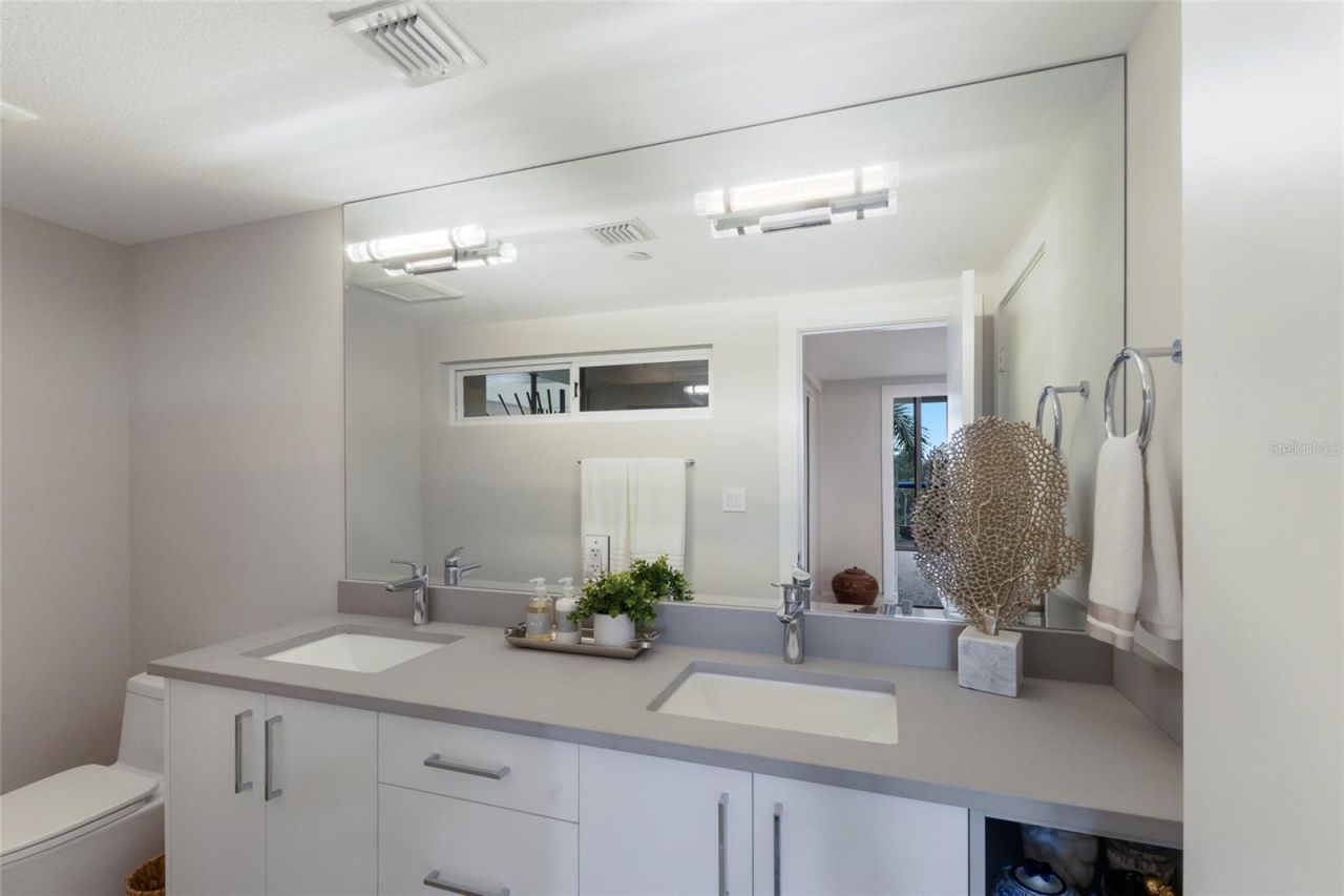 2120 Harbourside Drive, Unit 628, Longboat Key, FL 34228 Photo