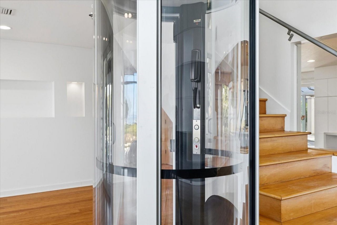 1405 N Bayshore Drive, Safety Harbor, FL 34695 Photo