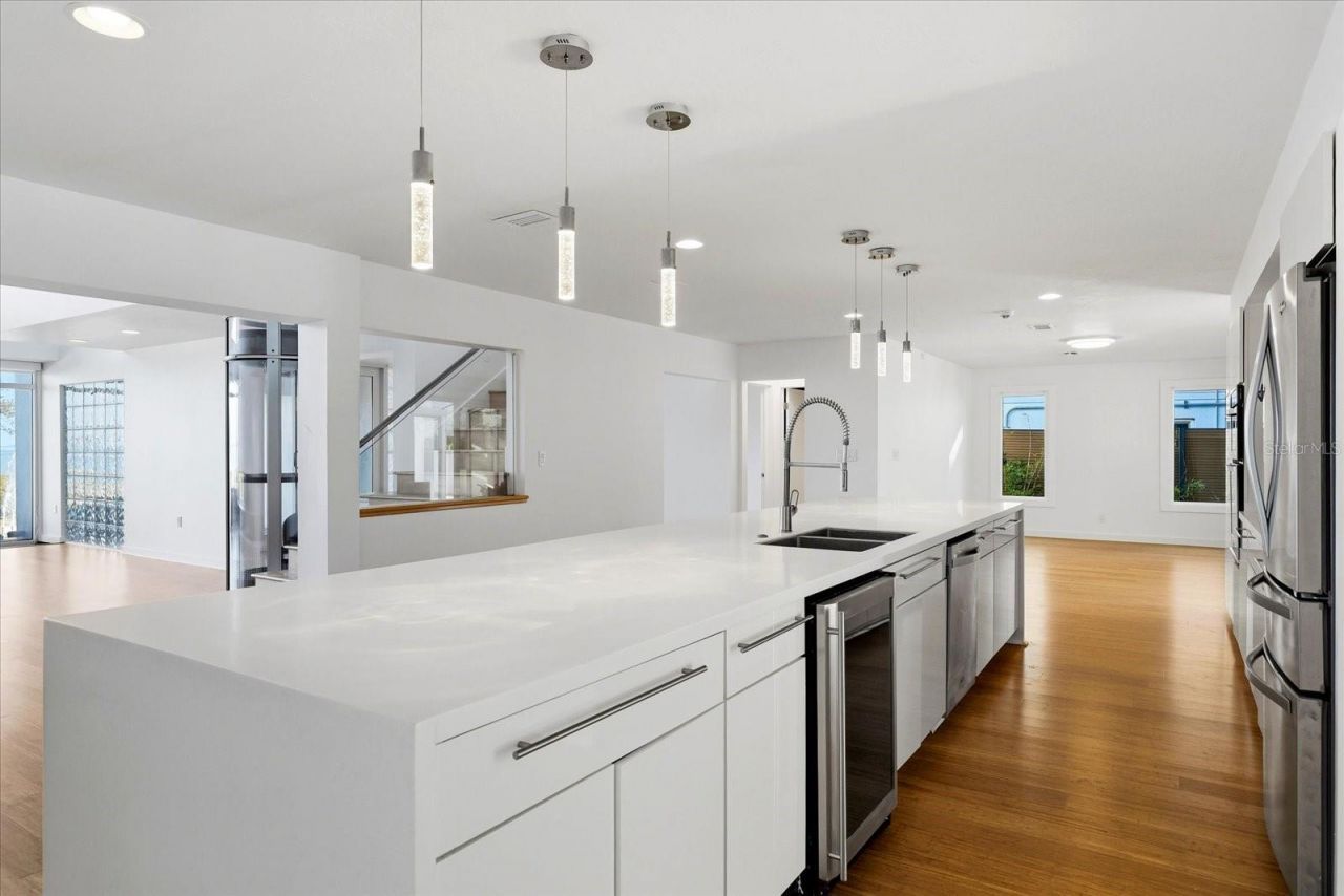 1405 N Bayshore Drive, Safety Harbor, FL 34695 Photo