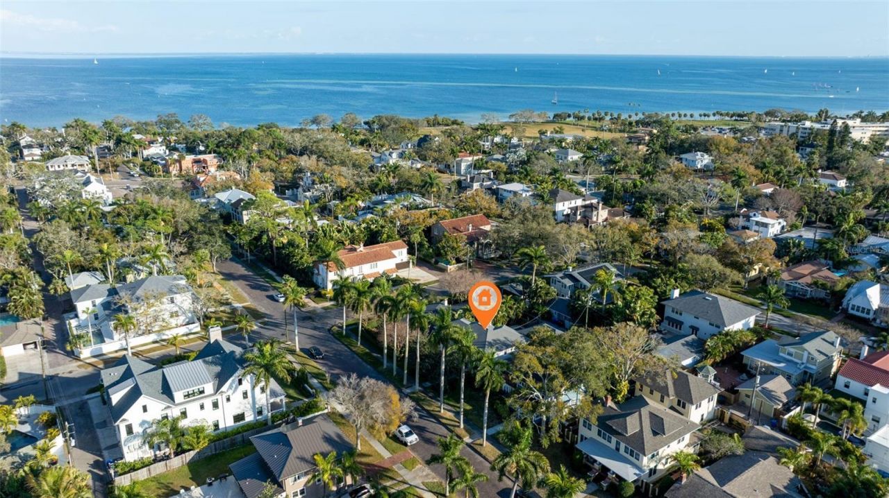 646 17th Ave Ne, Saint Petersburg, FL 33704 Photo