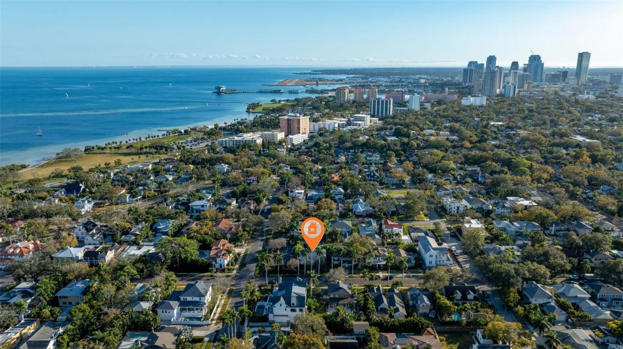 646 17th Ave Ne, Saint Petersburg, FL 33704 Photo