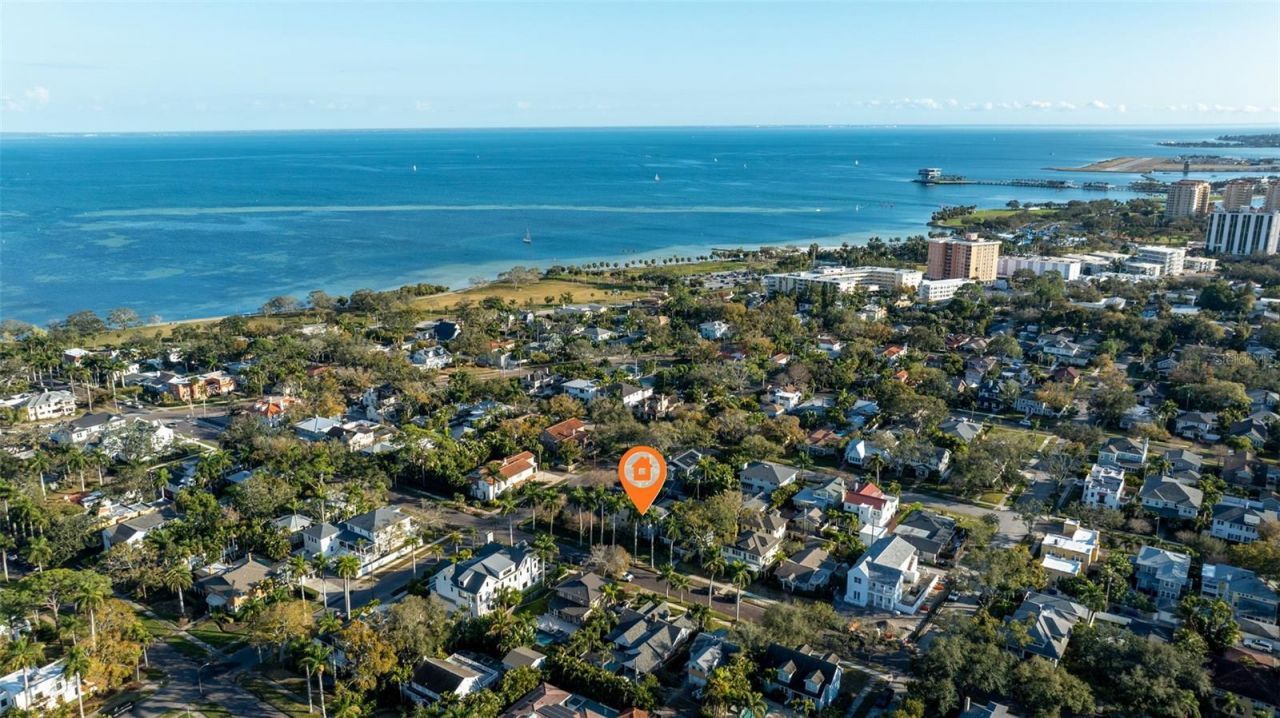 646 17th Ave Ne, Saint Petersburg, FL 33704 Photo