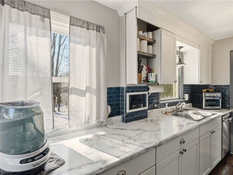 298 E Ford Avenue, Barberton, OH 44203 Photo 18