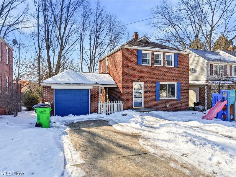 298 E Ford Avenue, Barberton, OH 44203 Photo 2