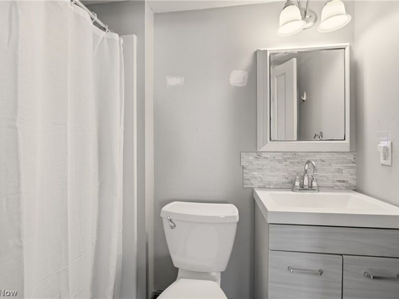 298 E Ford Avenue, Barberton, OH 44203 Photo 21