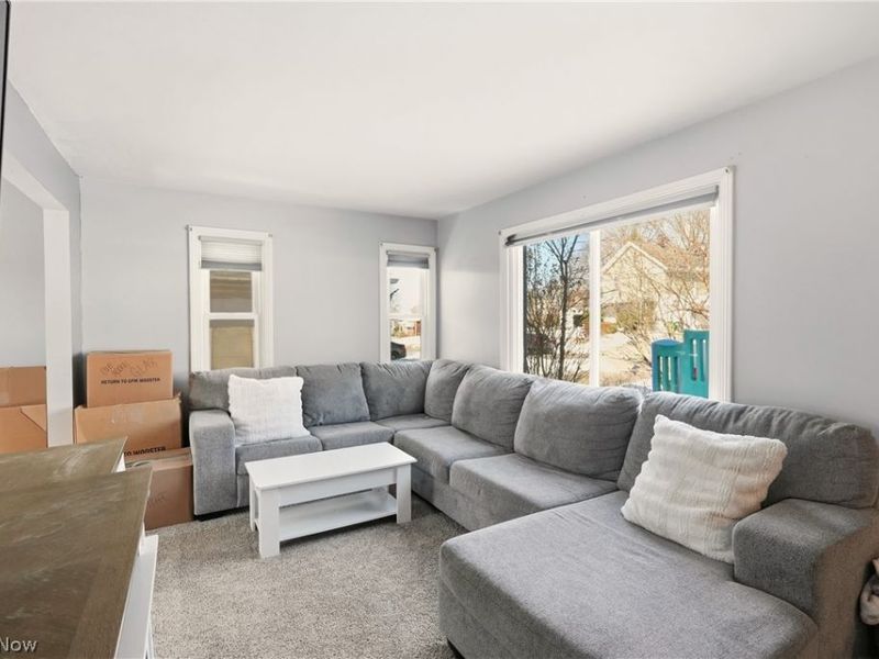 298 E Ford Avenue, Barberton, OH 44203 Photo 7