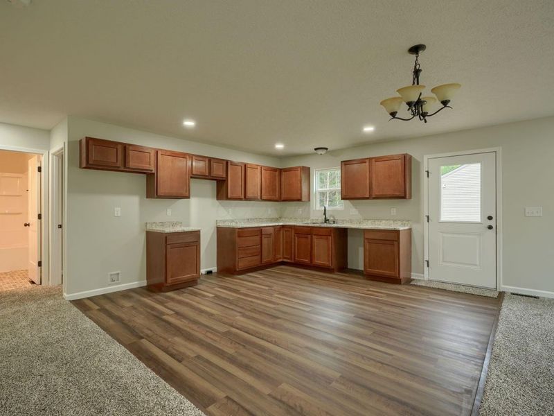 353 Elm Street , New Straitsville, OH 43766 Photo 15