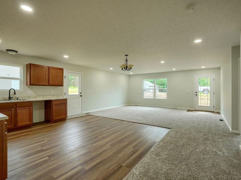 353 Elm Street , New Straitsville, OH 43766 Photo 16