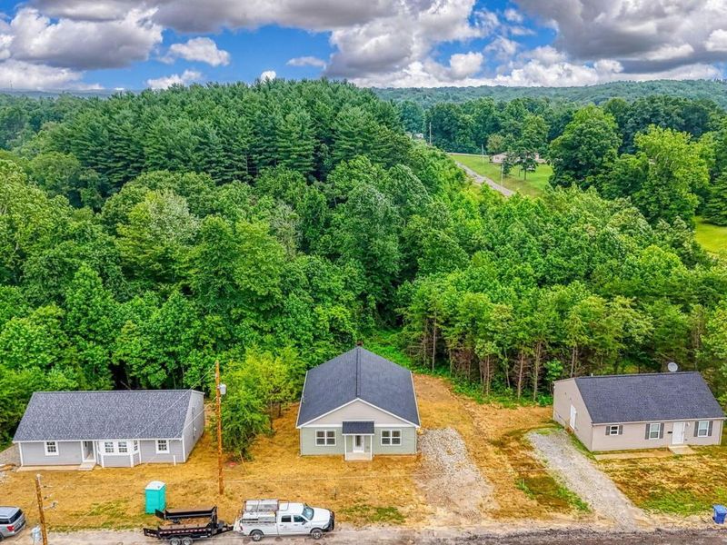 353 Elm Street , New Straitsville, OH 43766 Photo 41