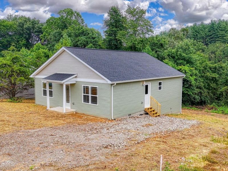 353 Elm Street , New Straitsville, OH 43766 Photo 43