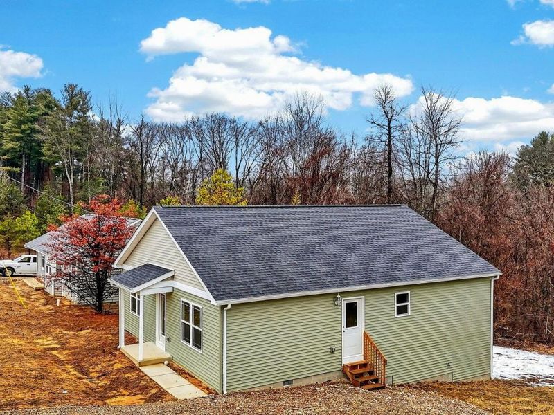 353 Elm Street , New Straitsville, OH 43766 Photo 56