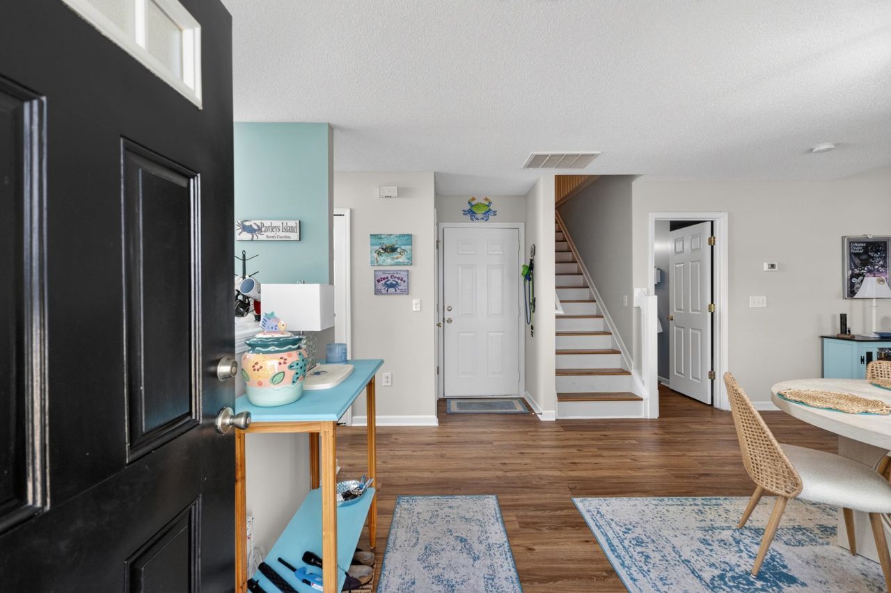 60 Ribgrass Ln. Photo 5