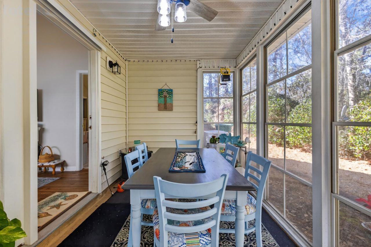 60 Ribgrass Ln. Photo 9