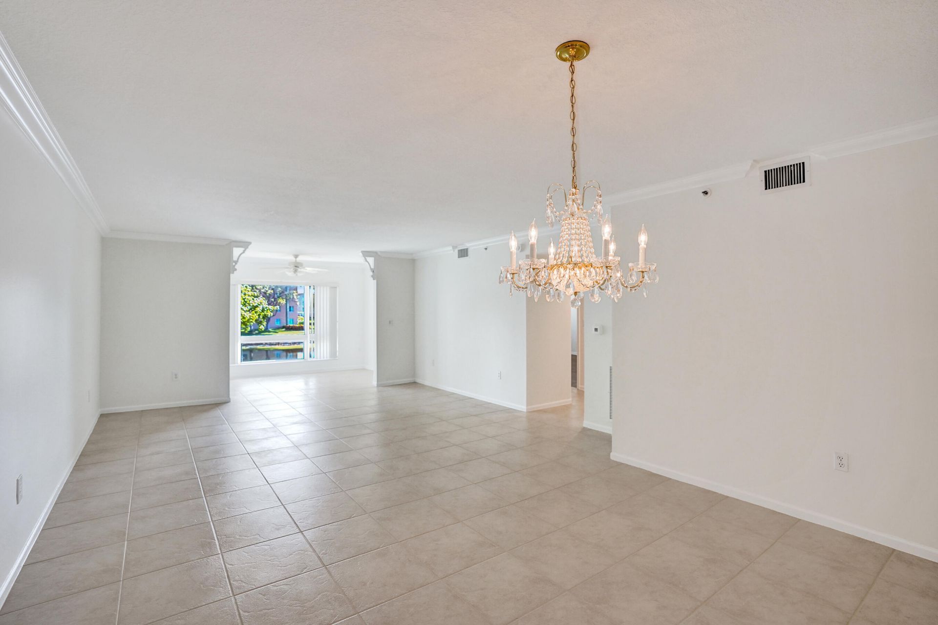 5777 Gemstone Court, Unit 207, Boynton Beach, FL 33437 Photo