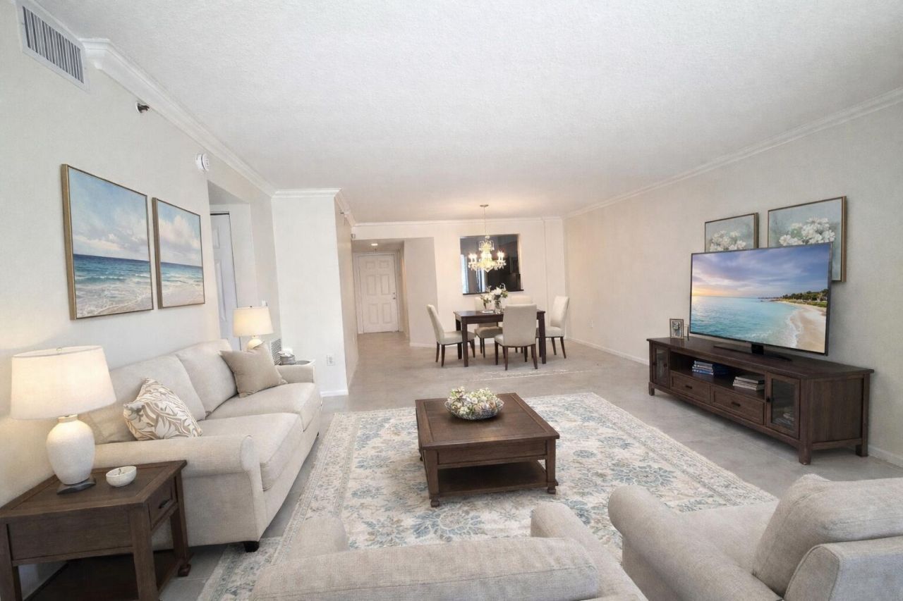 5777 Gemstone Court, Unit 207, Boynton Beach, FL 33437 Photo