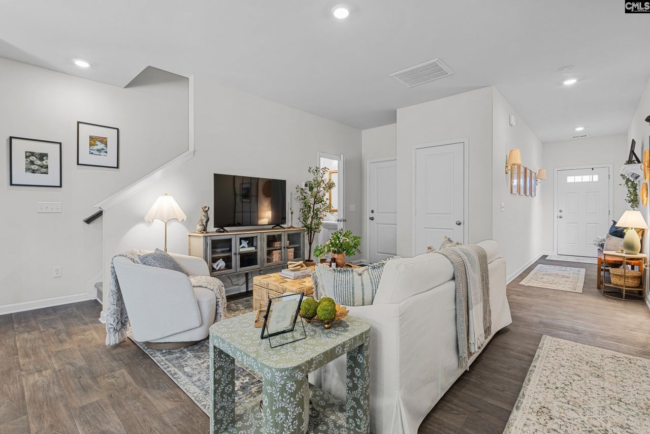 307 Ocala Drive Photo 6